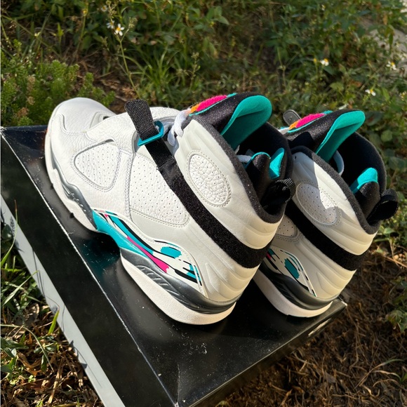 Jordan 8 Retro - Picture 5 of 10